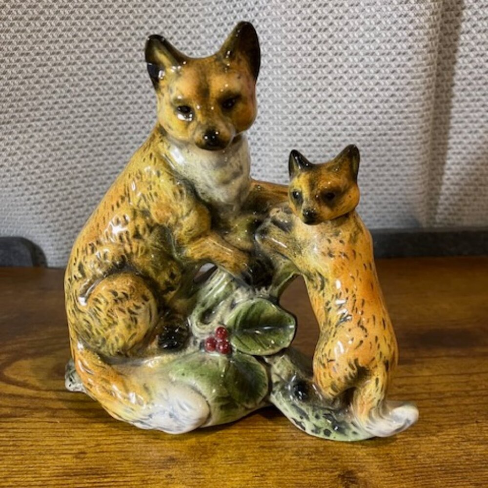 Vintage Ceramic Vixen Fox & Kit Figurine by Laur-Al Crafts 5.5"‎